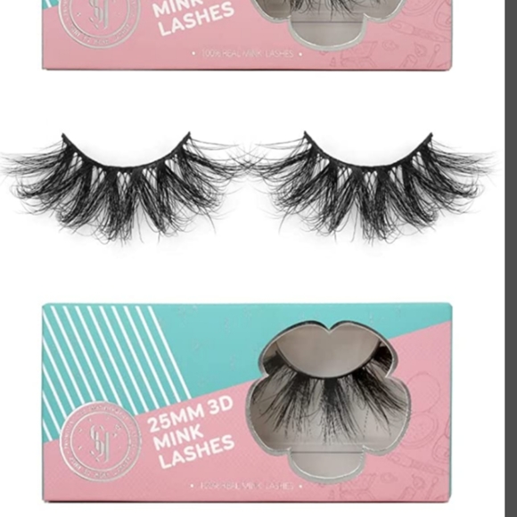 15 pairs the Mystery of False Eyelashes with Our MYSTERY BOX - Picture 13 of 14